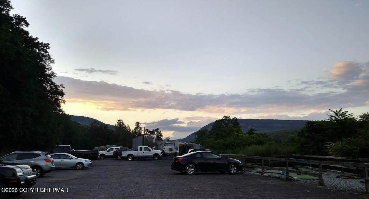 https://bt-photos.global.ssl.fastly.net/pocono/orig_boomver_2_PM-141680-2.jpg