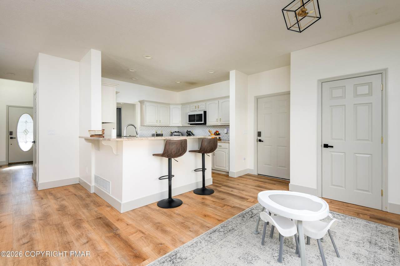 2115 Hemlock Lane - Photo 1