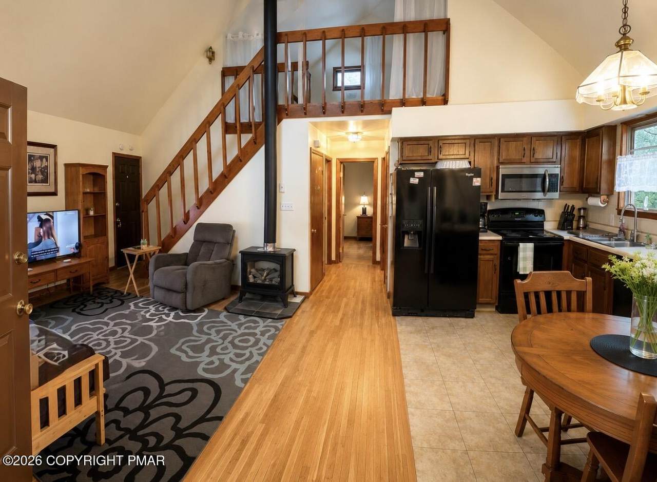 https://bt-photos.global.ssl.fastly.net/pocono/1280_boomver_2_PM-142540-2.jpg