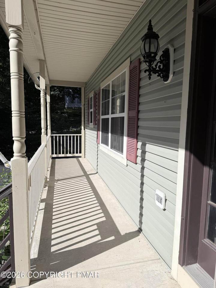 https://bt-photos.global.ssl.fastly.net/pocono/1280_boomver_2_PM-142750-2.jpg