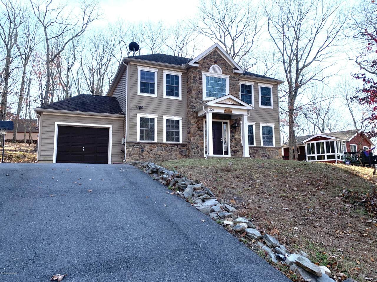200 Dorchester Dr - Photo 1