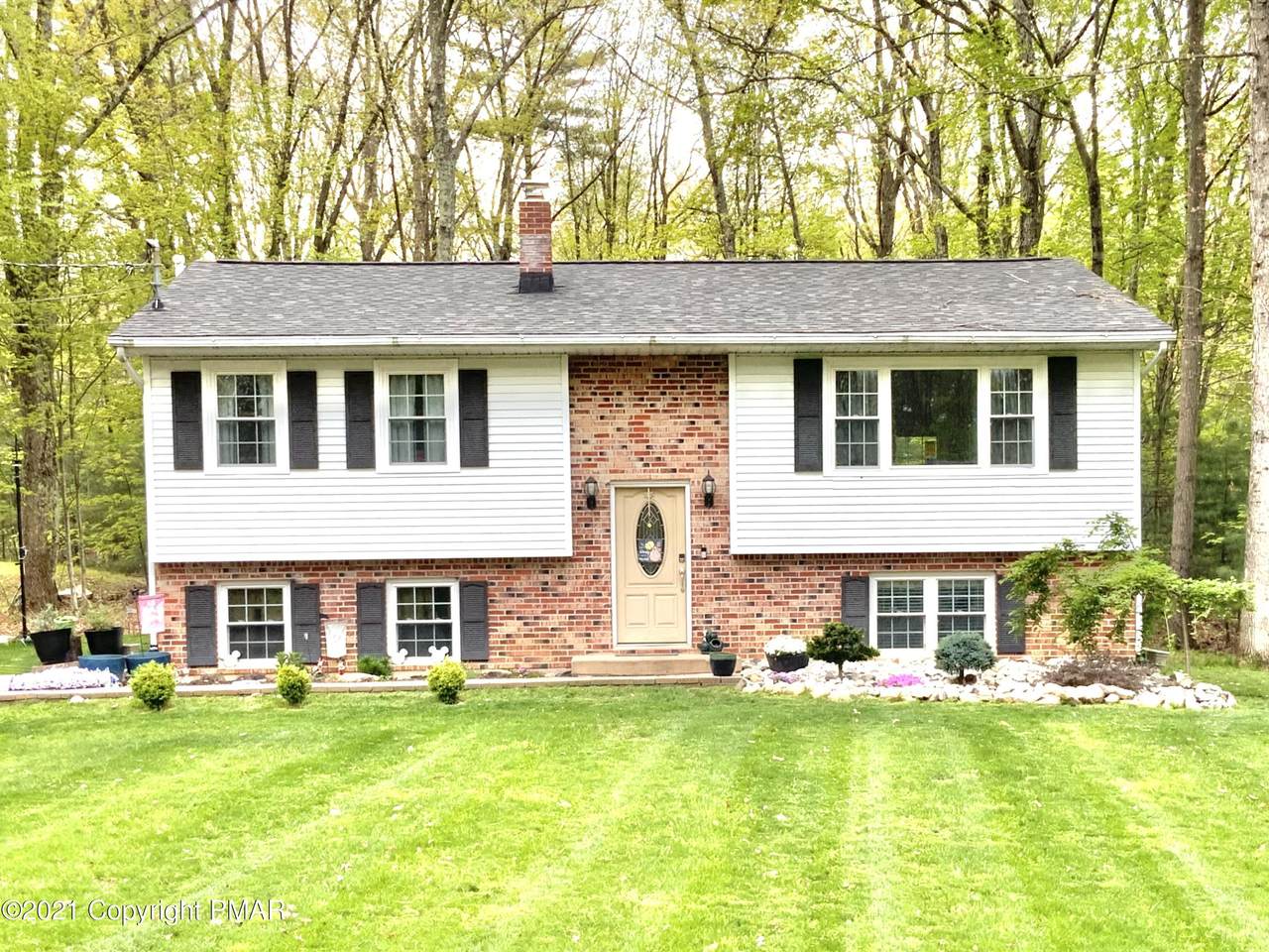 145 Dogwood Ln - Photo 1