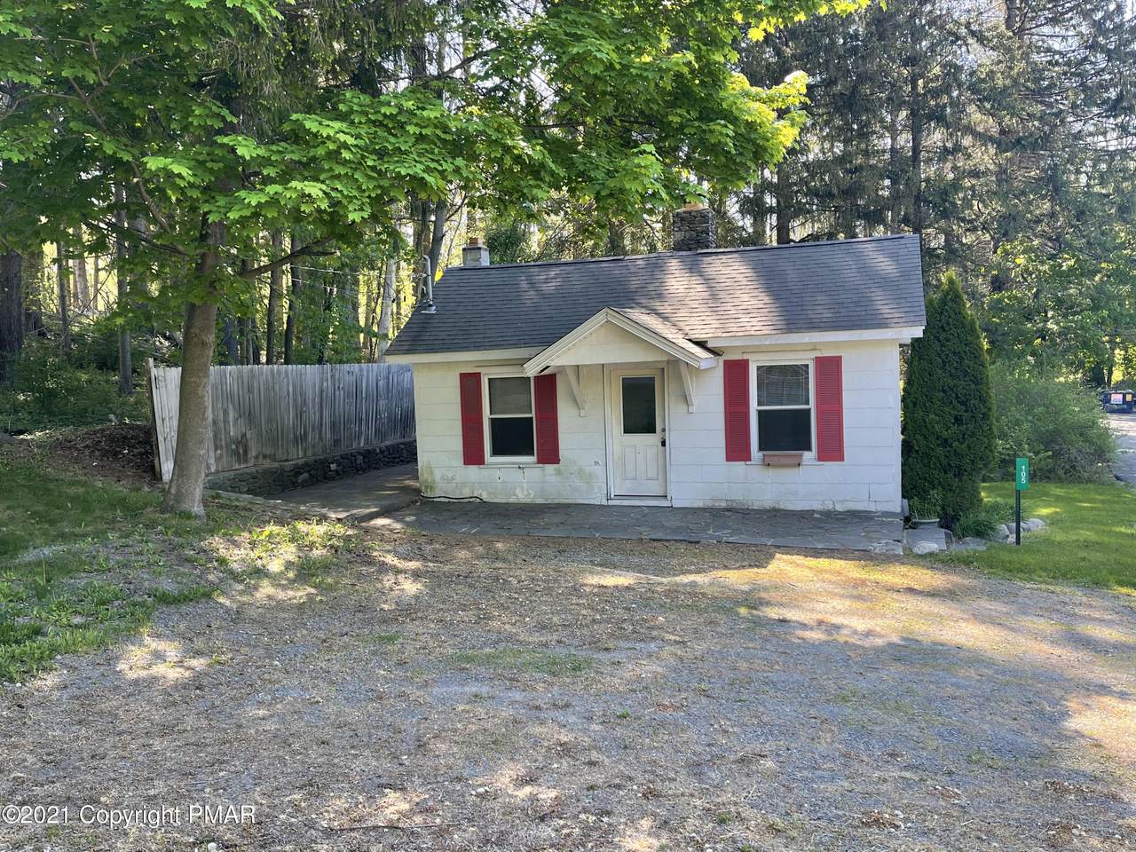 105 Robinson Ln - Photo 1