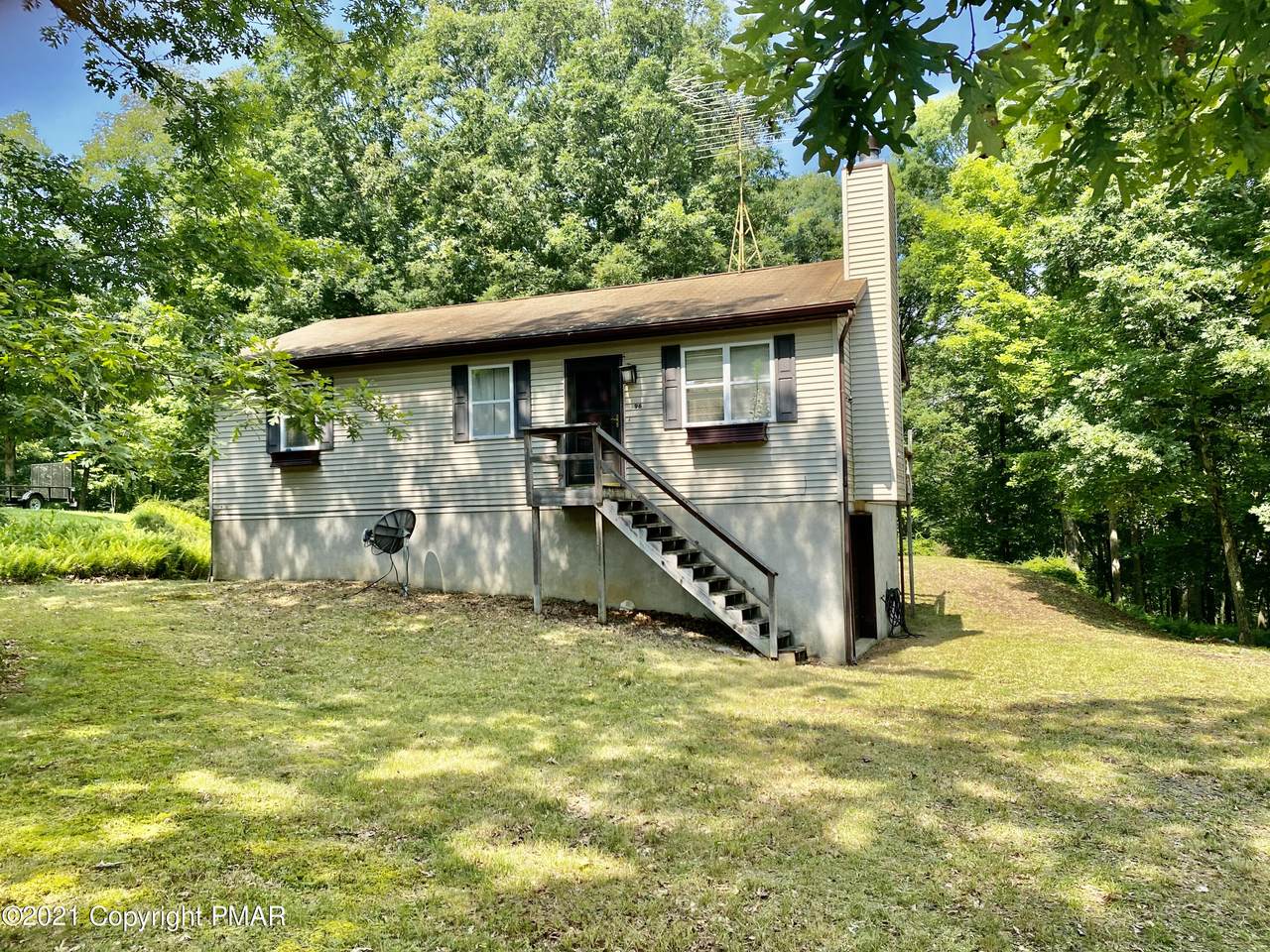 2116 Spring Dr - Photo 1