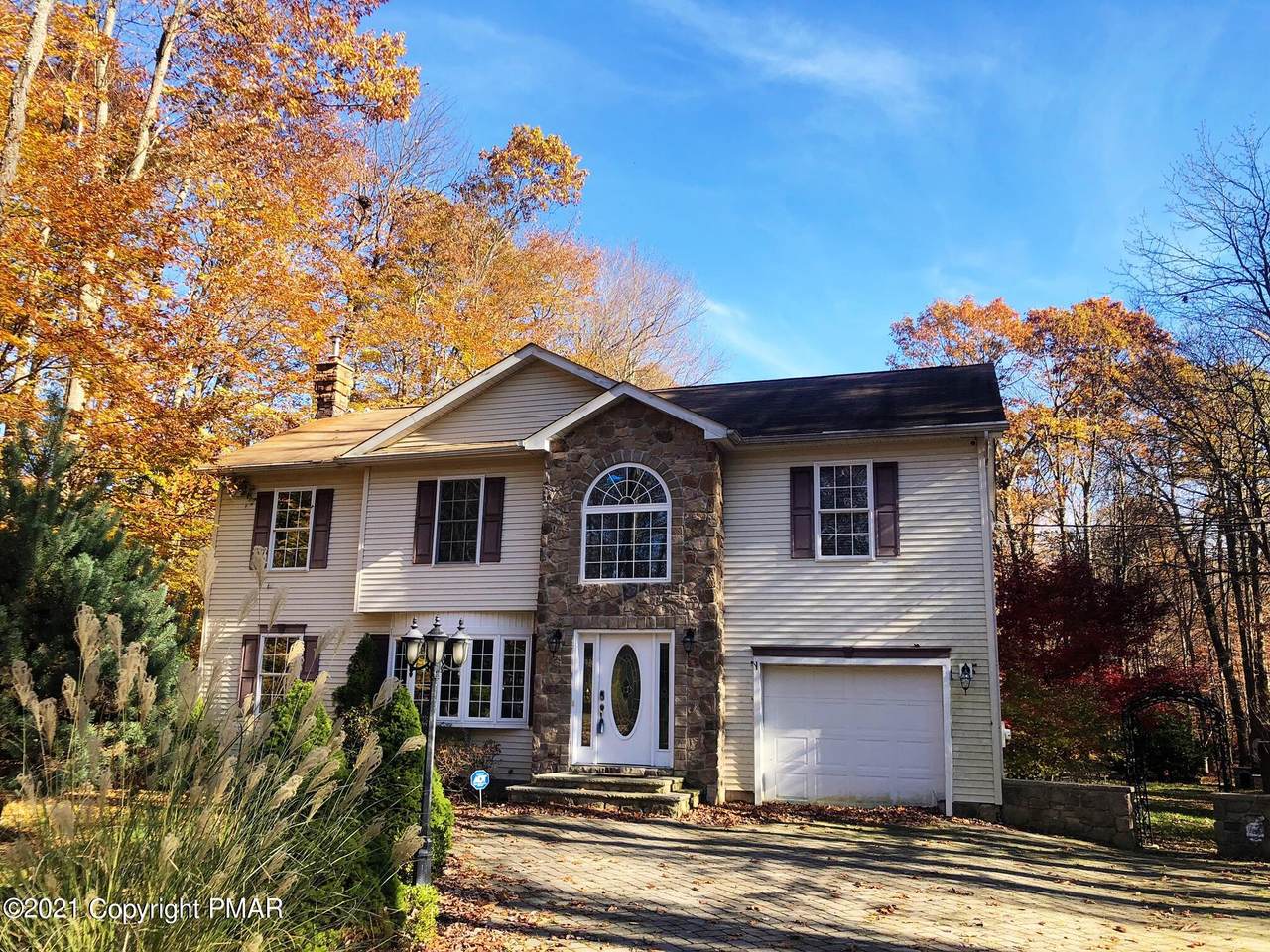 303 Shannon Dr - Photo 1