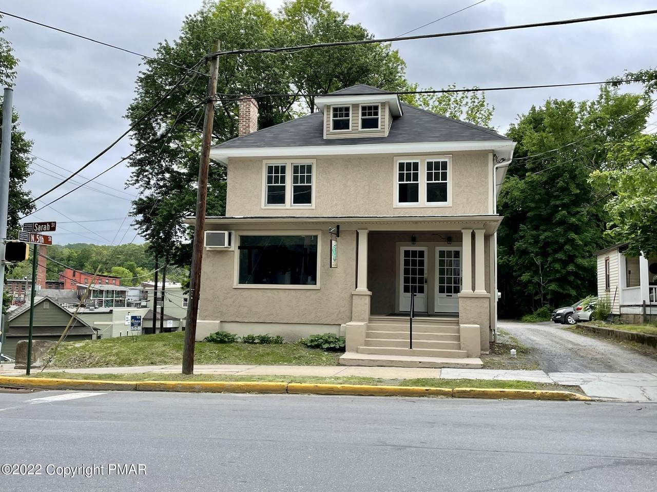 501 Sarah St - Photo 1