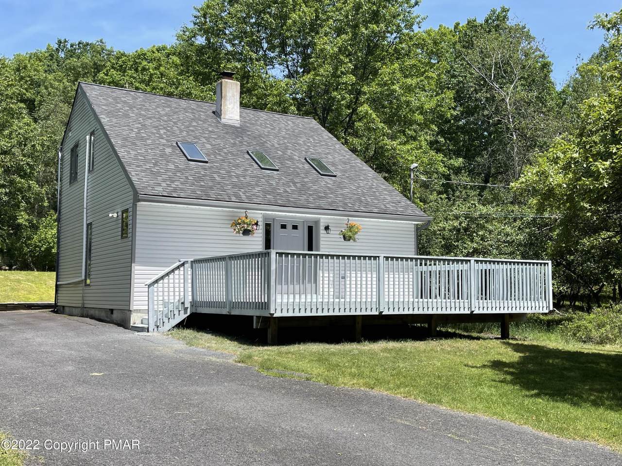 161 Poplar Pl - Photo 1