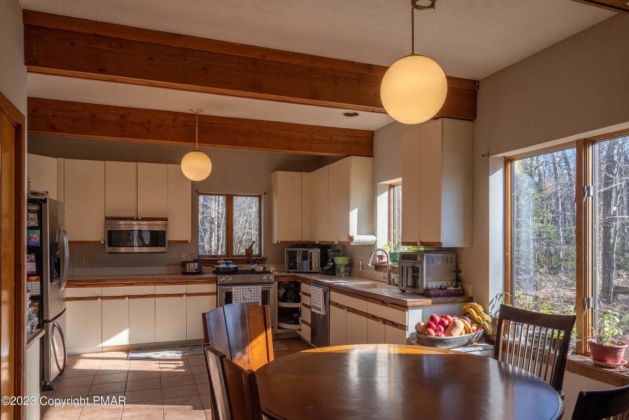 2112 Back Mountain Road - Photo 1