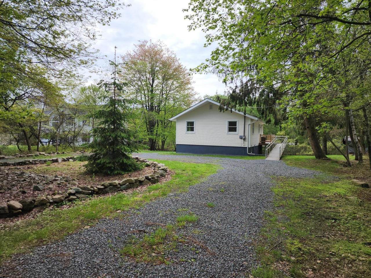 453 Cedar Drive - Photo 1