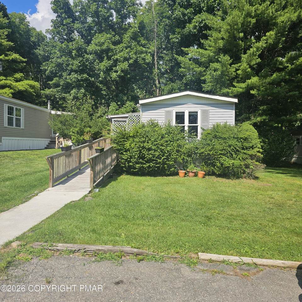 145 Gold Lane - Photo 1