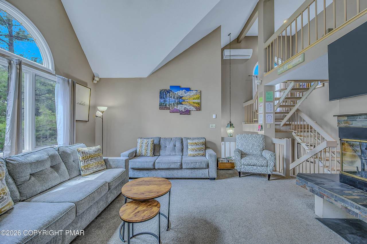 9 Rockspring Court - Photo 1