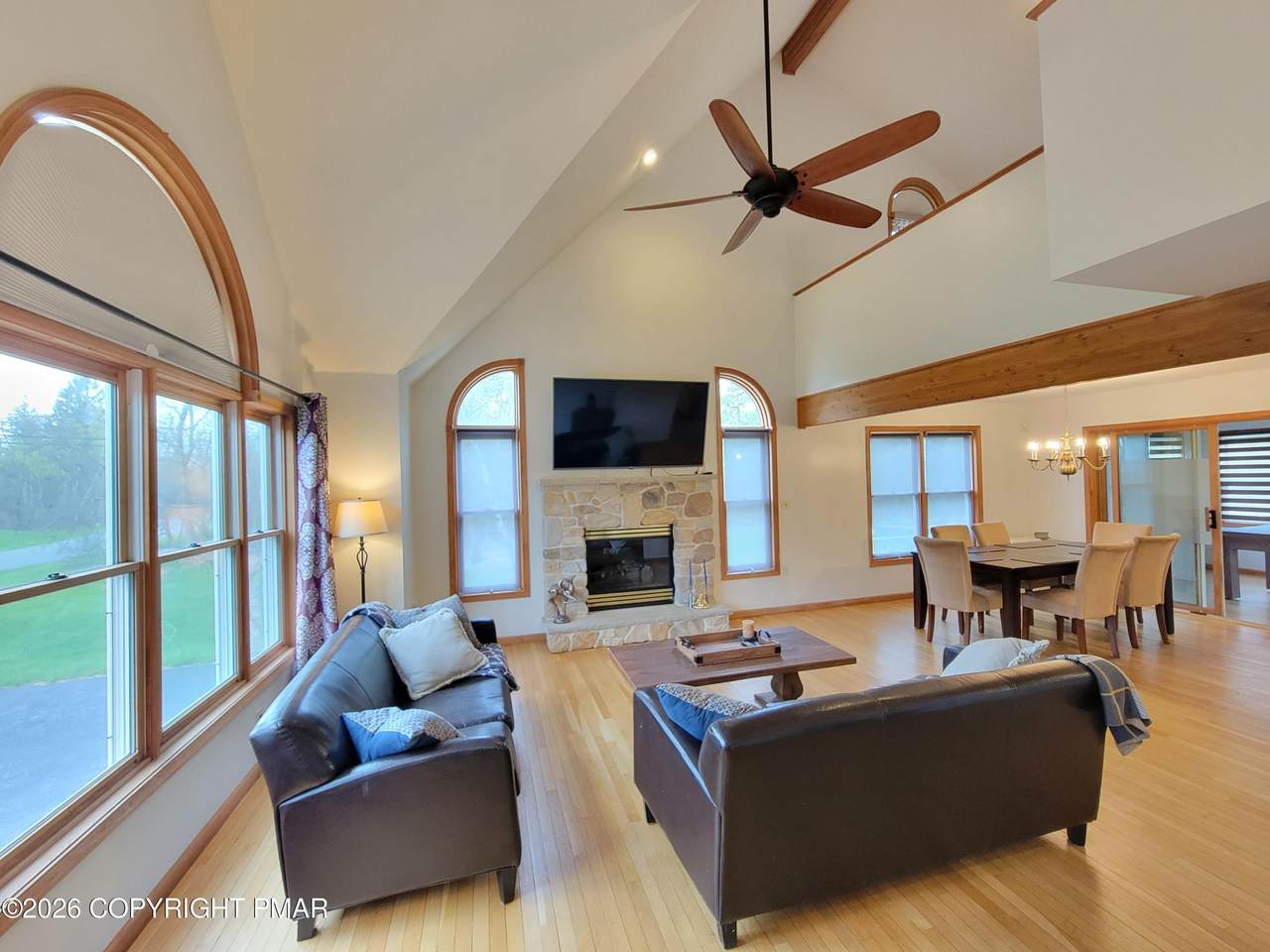 https://bt-photos.global.ssl.fastly.net/pocono/1280_boomver_3_PM-141214-2.jpg
