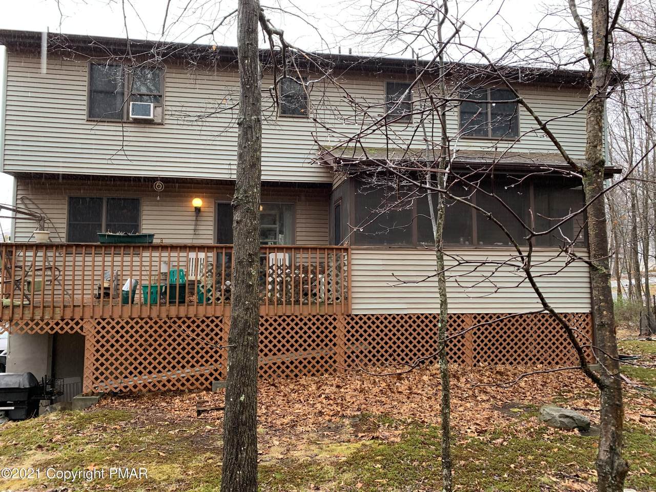 1076 Lancaster Dr - Photo 1