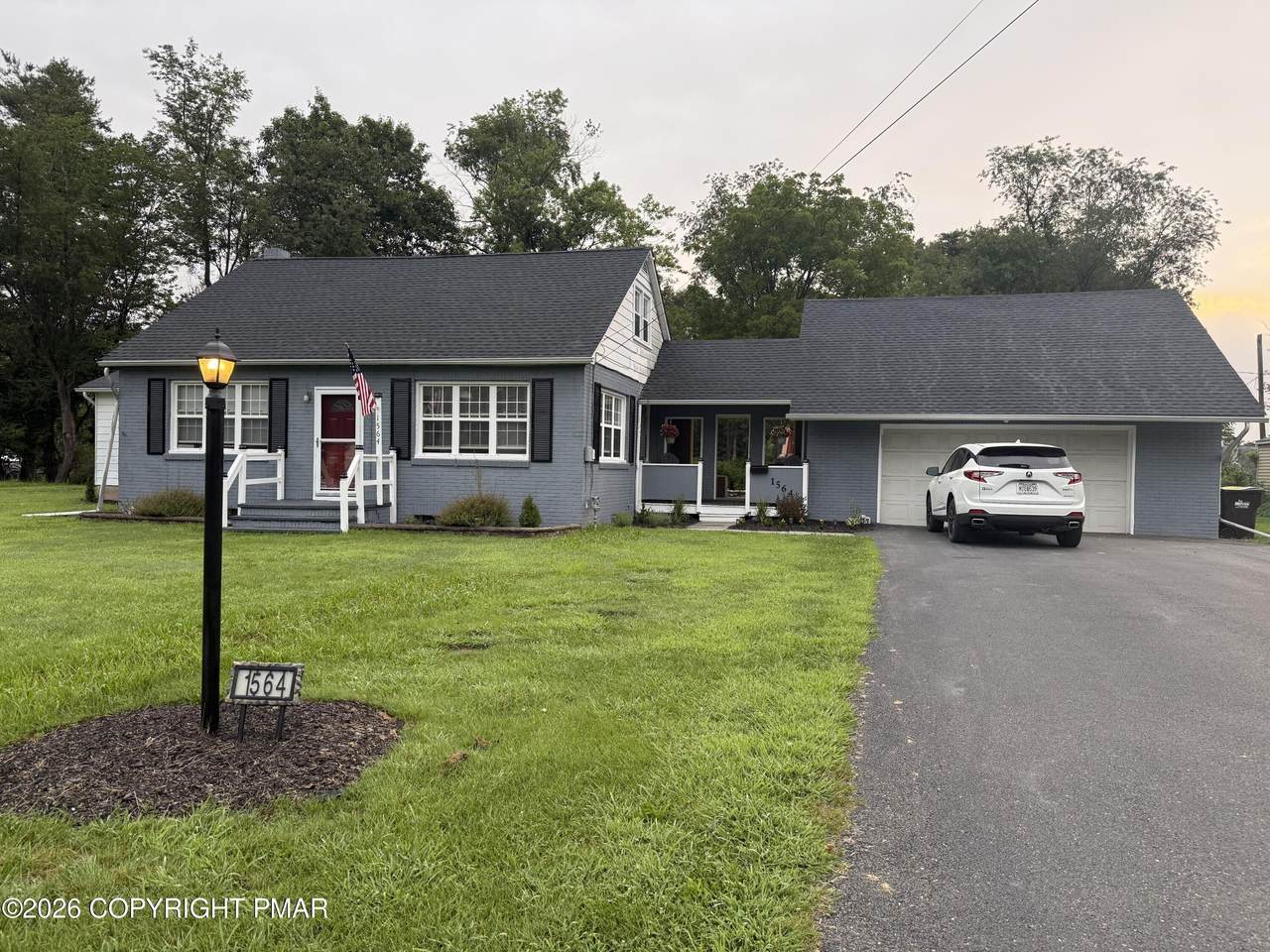 https://bt-photos.global.ssl.fastly.net/pocono/1280_boomver_4_PM-139939-2.jpg