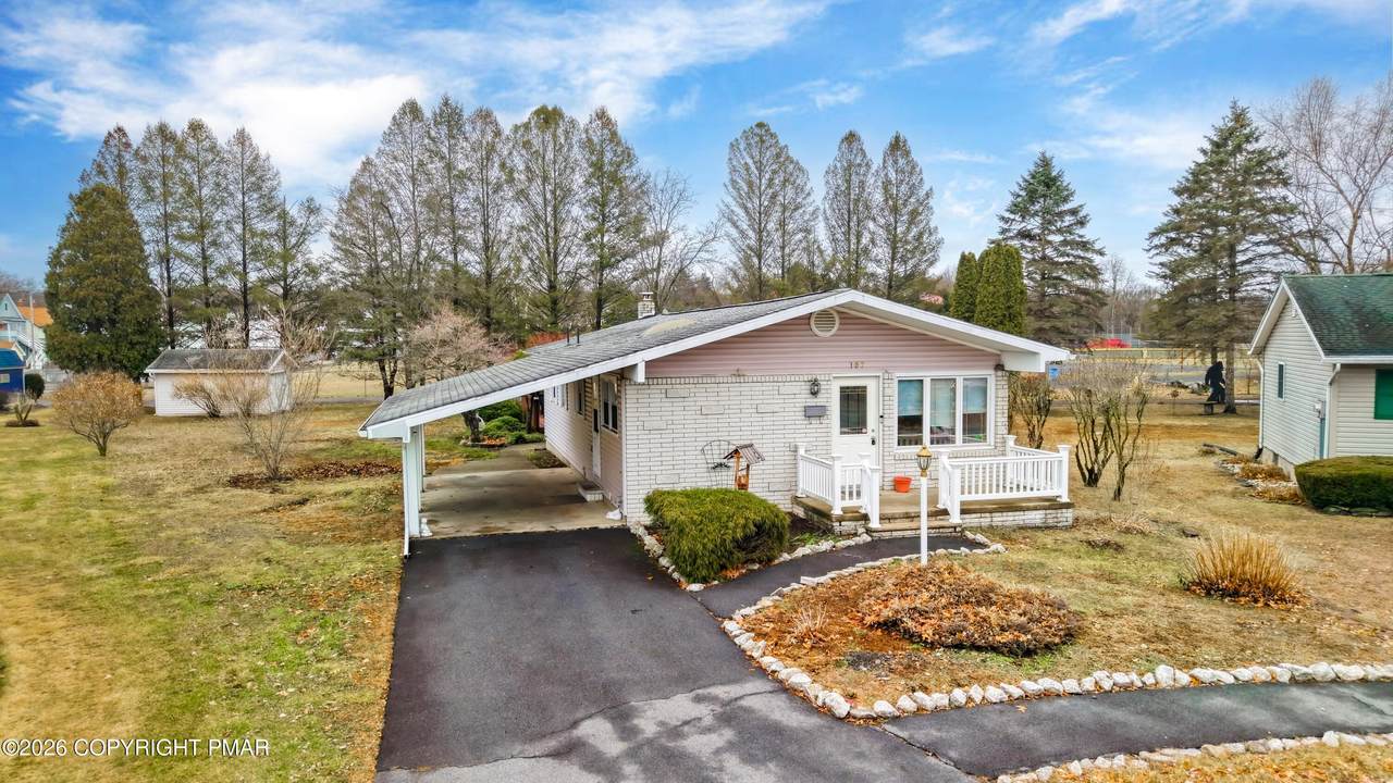 107 Stonecrest Drive - Photo 1