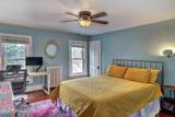 541 Barry Street - Photo 37