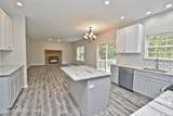 557 Marco Way - Photo 8