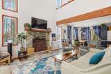 61 Lindsay Mews - Photo 5