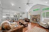 305 Meadowbrook Court - Photo 10