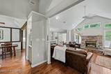 305 Meadowbrook Court - Photo 8