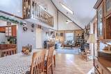 24 Van Doren Mews - Photo 13