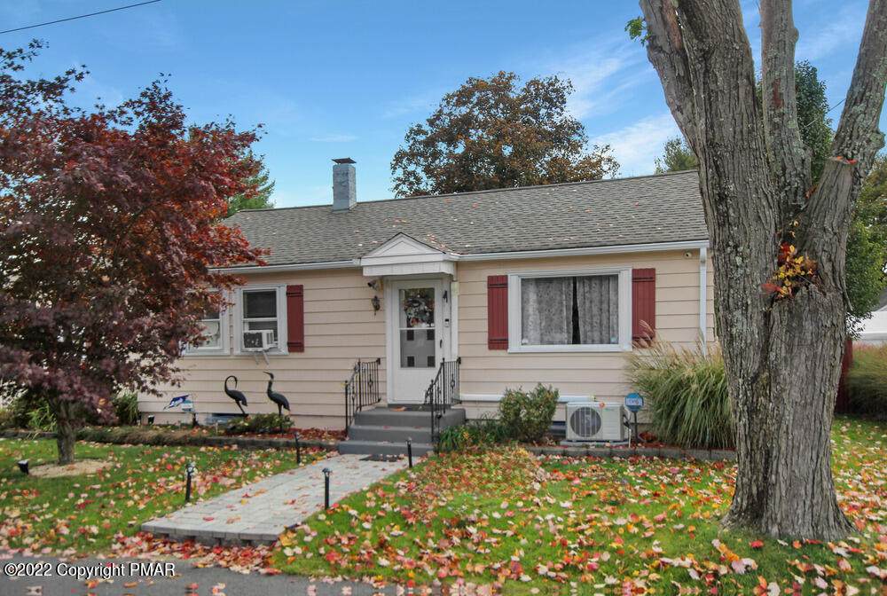224 Howard St - Photo 1