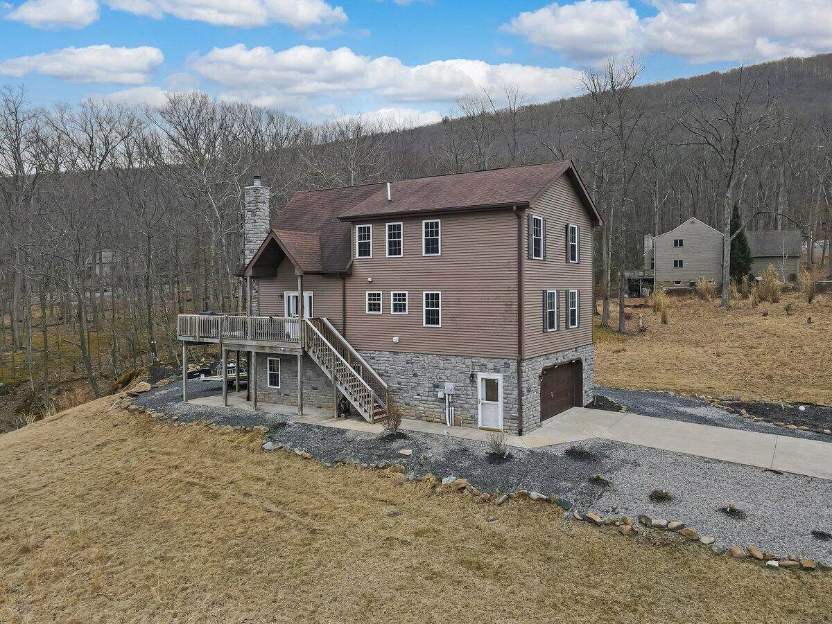 16 Delaware Drive - Photo 1