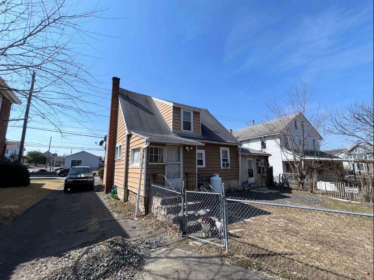 135 Market Street - Photo 1