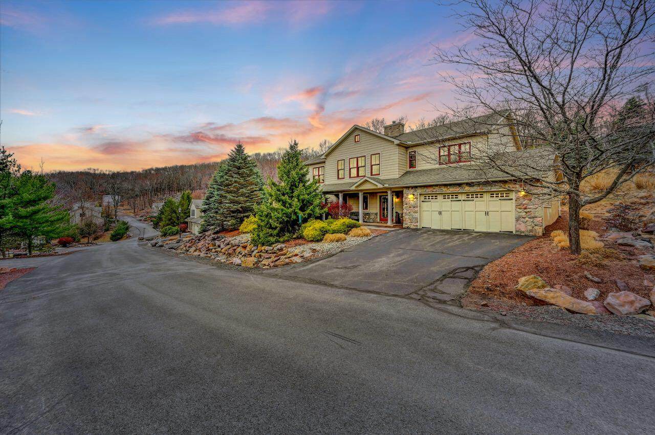 113 Longview Drive - Photo 1