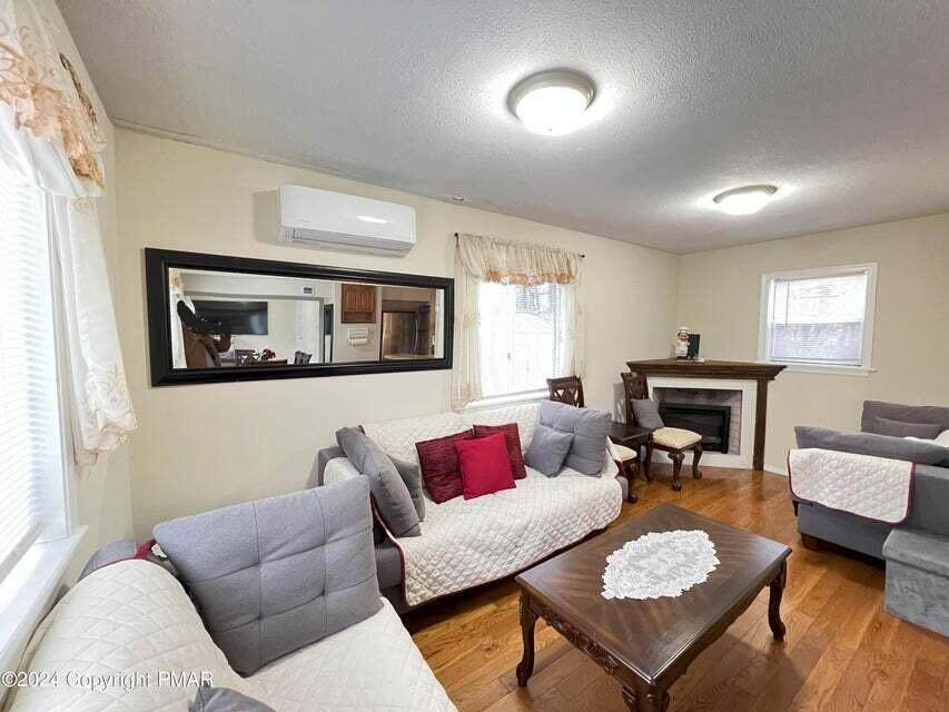 https://bt-photos.global.ssl.fastly.net/pocono/orig_boomver_1_PM-132348-2.jpg