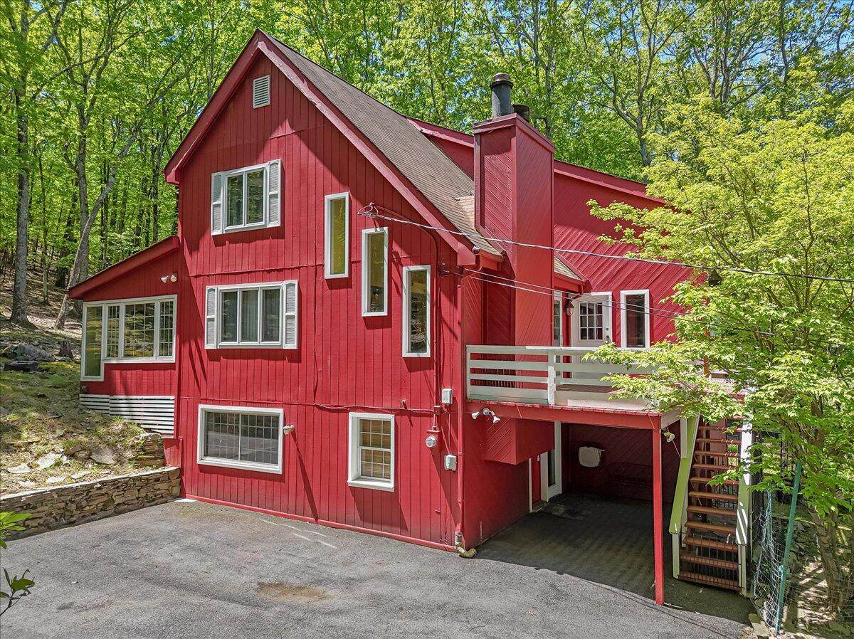 1149 Kensington Drive - Photo 1