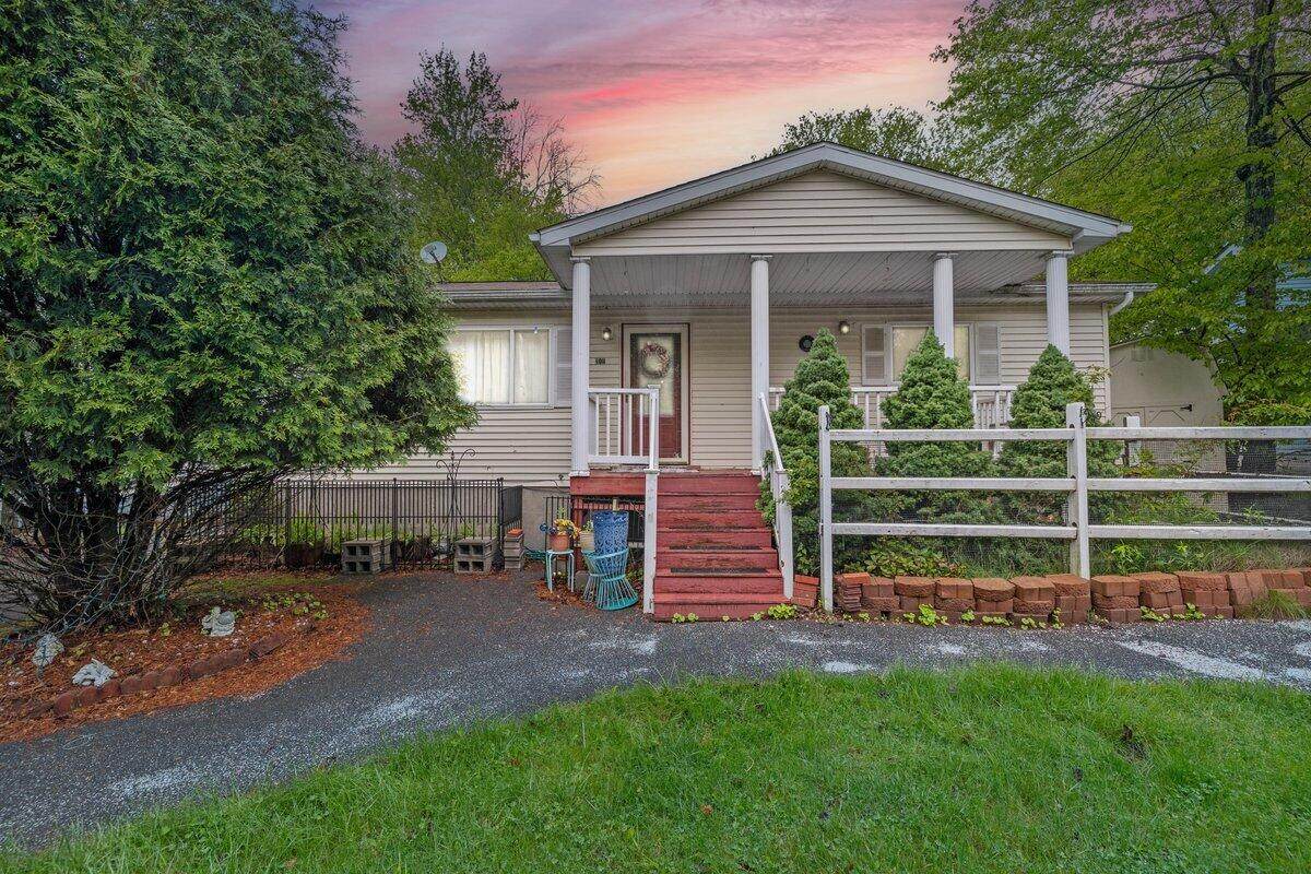 1041 Country Place Dr Drive - Photo 1