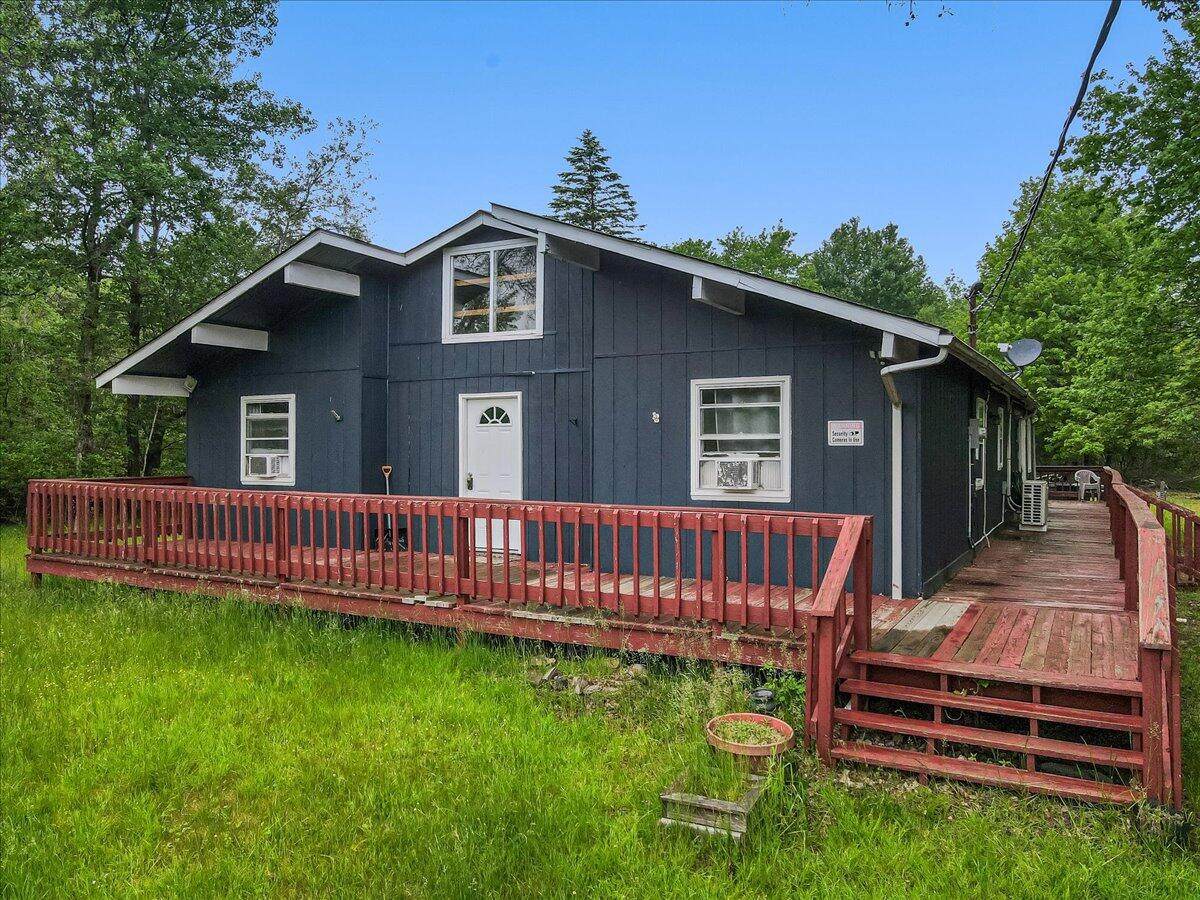 725 Clearview Drive - Photo 1