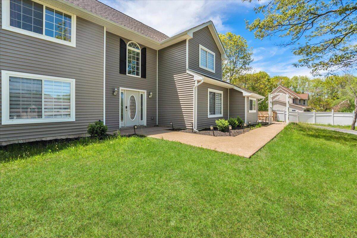 3305 Mountain Terrace Drive - Photo 1