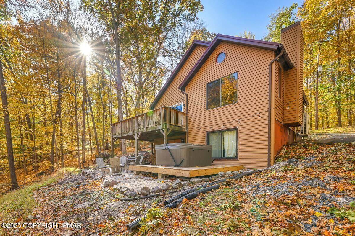 2463 Larkspur Drive - Photo 1