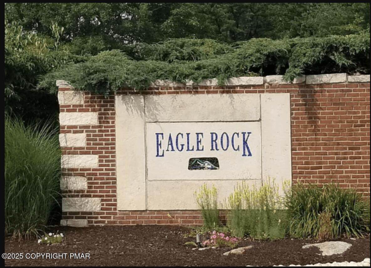 240&241 Crow Street - Photo 1