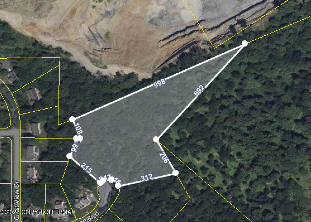 15 Heritage Boulevard - Photo 1