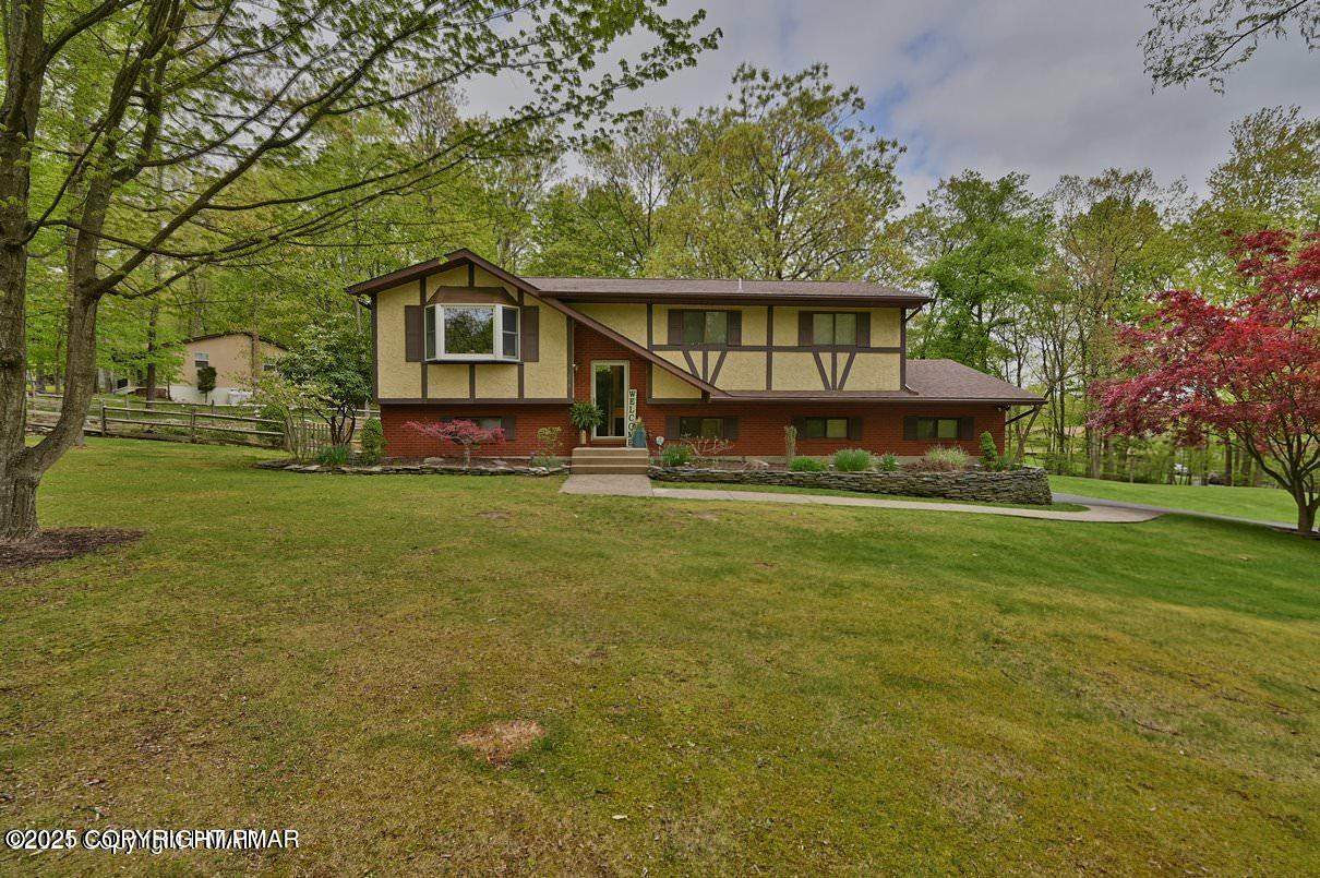 319 Whispering Hills Drive - Photo 1