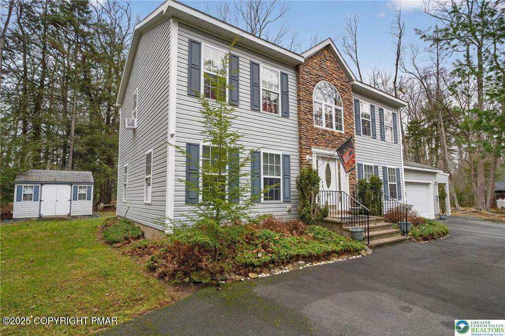 216 Pheasant Place - Photo 1