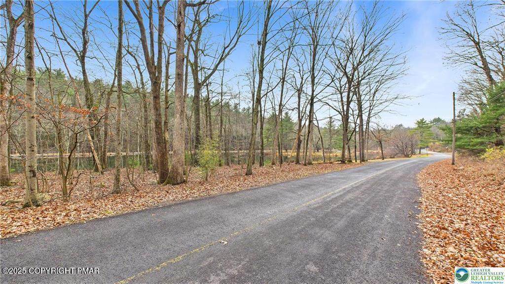 221 Brookdale Dr 221 Drive - Photo 1