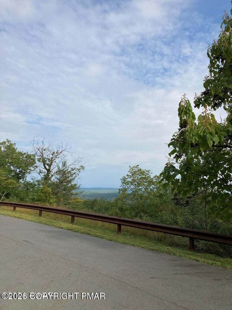 https://bt-photos.global.ssl.fastly.net/pocono/orig_boomver_1_PM-138528-2.jpg