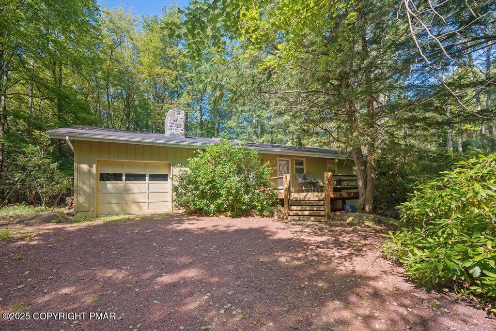 304 Foxglove Place - Photo 1