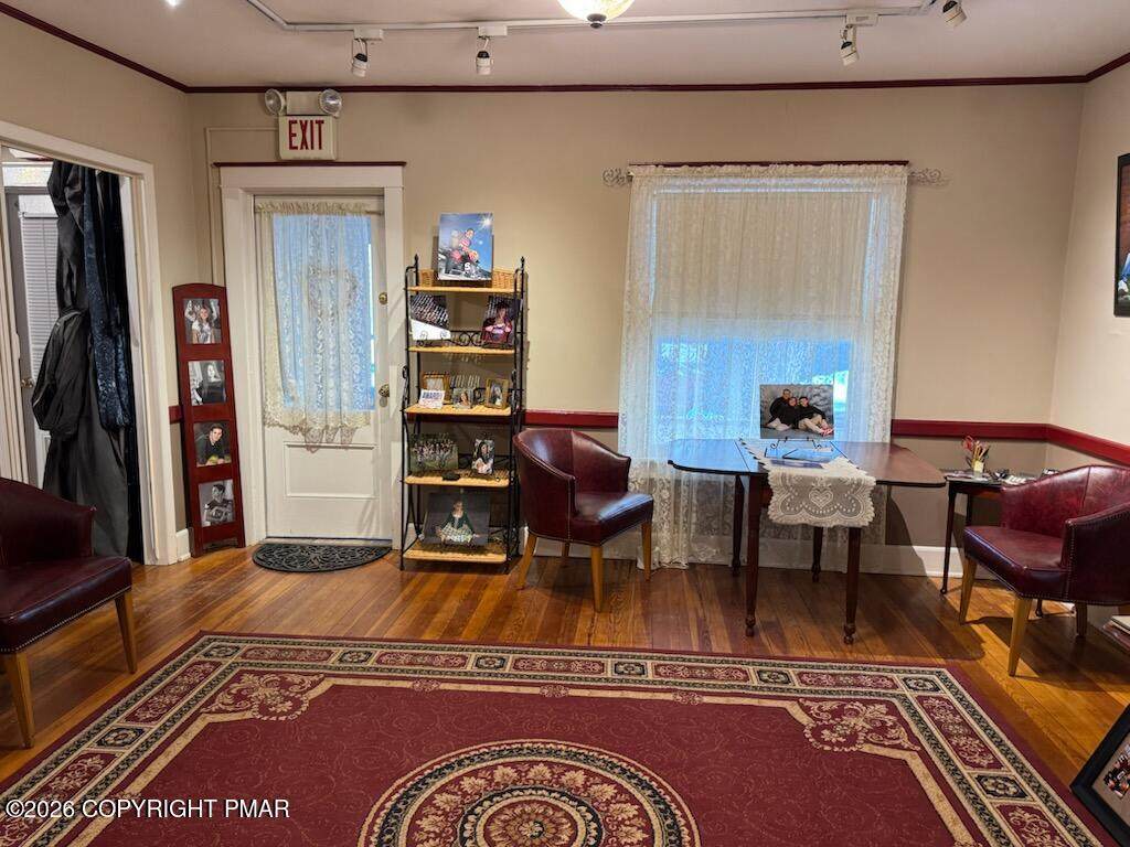 824 Ann Street - Photo 1