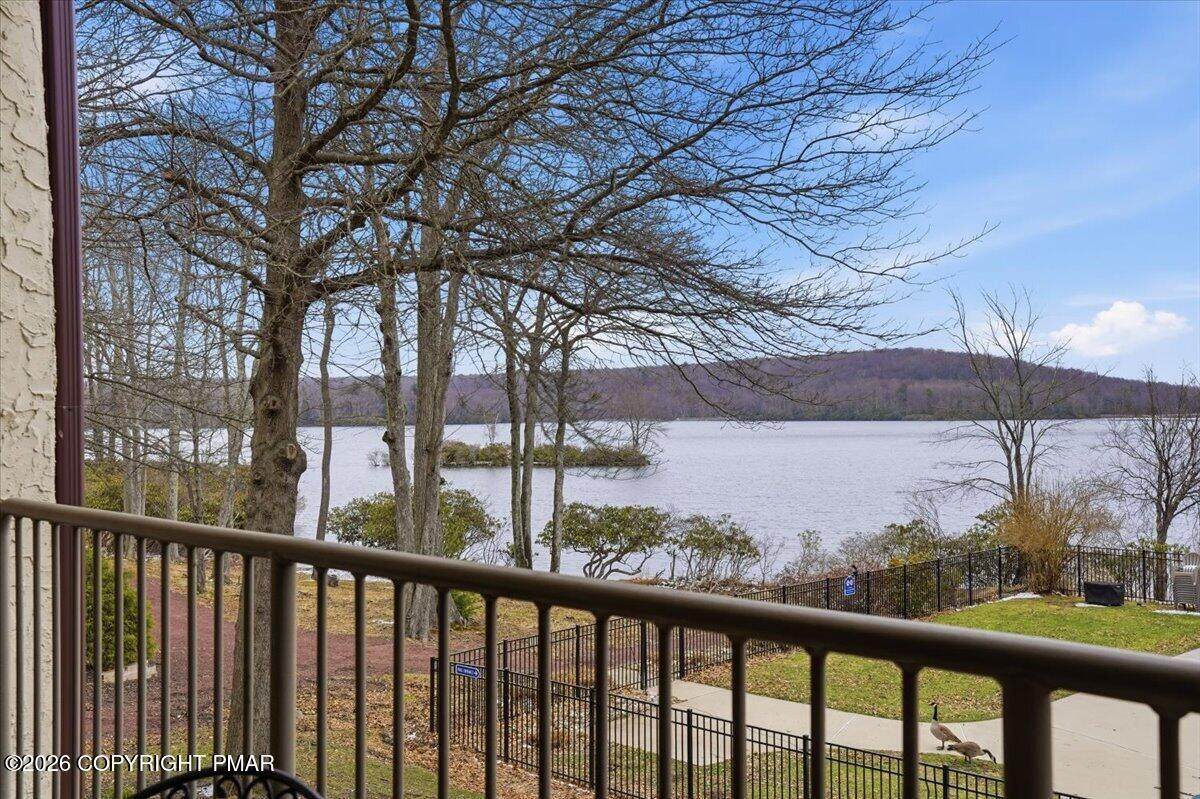 https://bt-photos.global.ssl.fastly.net/pocono/orig_boomver_1_PM-139688-2.jpg