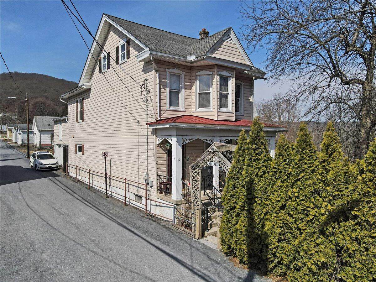 12 Chestnut Avenue - Photo 1
