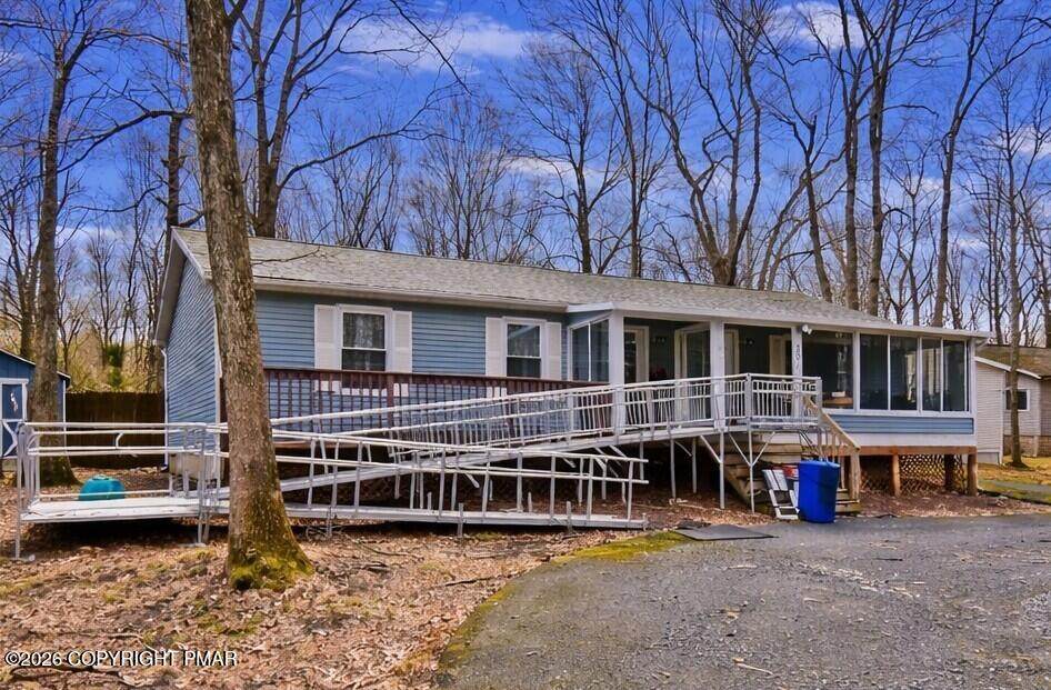 201 Buckhill Road - Photo 1
