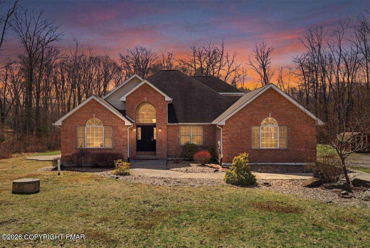 356 Jennifer Lane - Photo 1