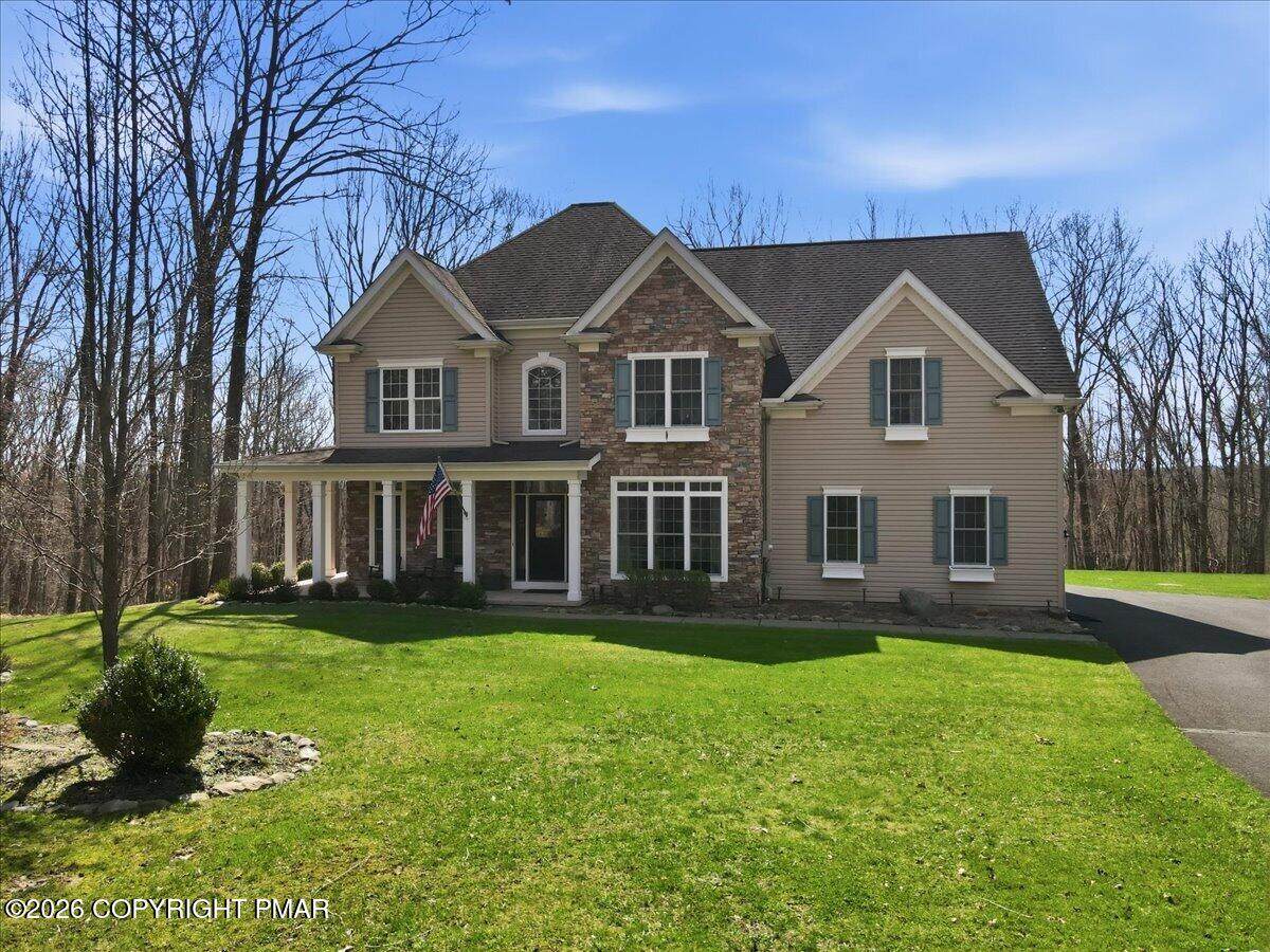 123 Devonshire Court - Photo 1