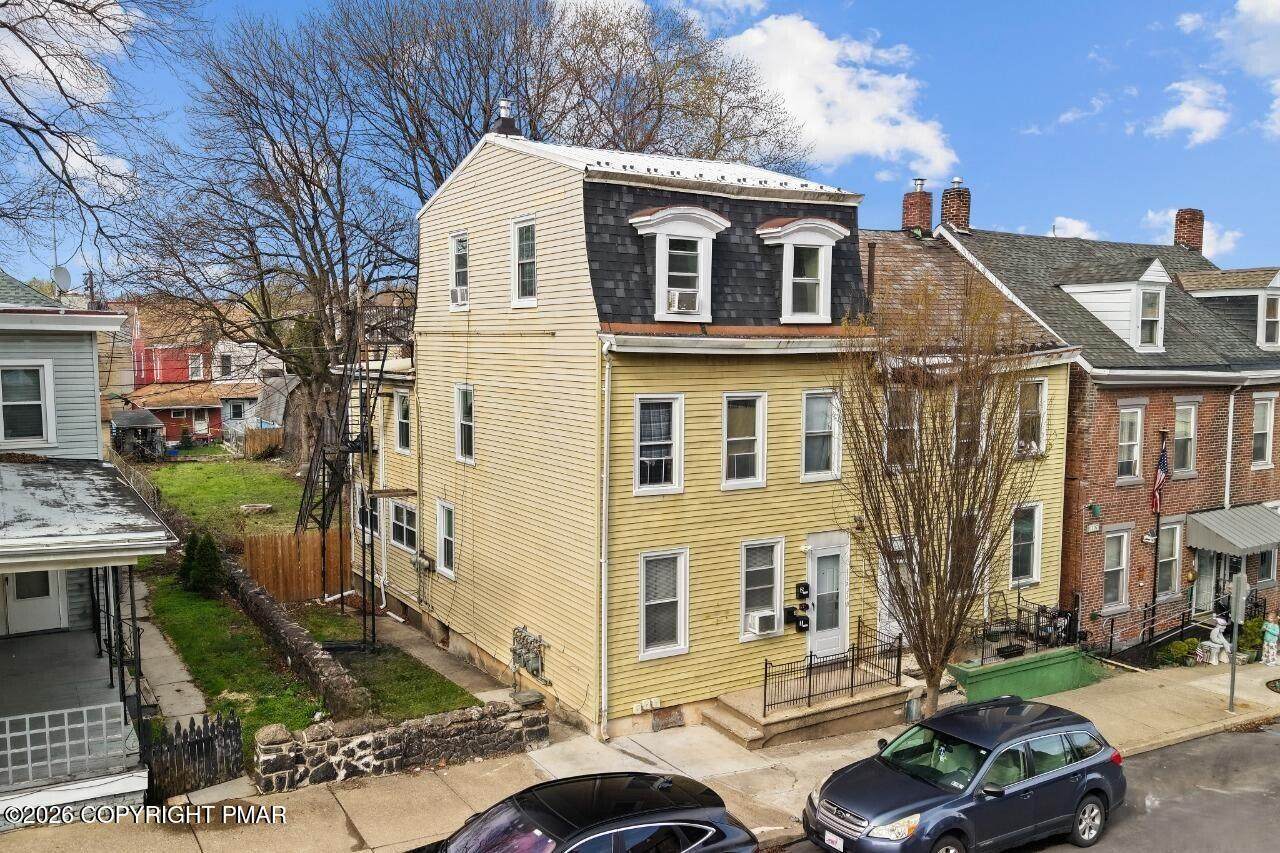 1113 Ferry Street - Photo 1