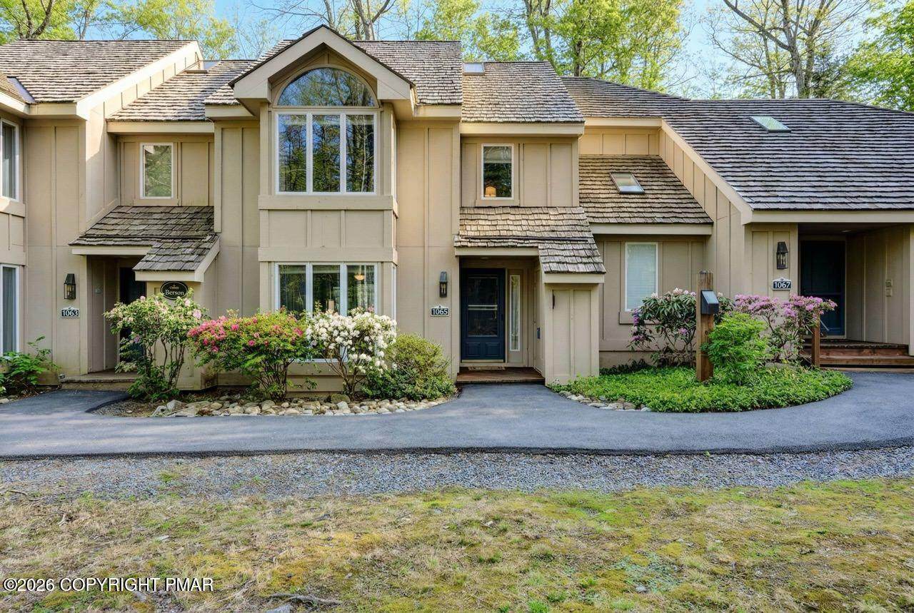 1065 Crestwoods Drive - Photo 1